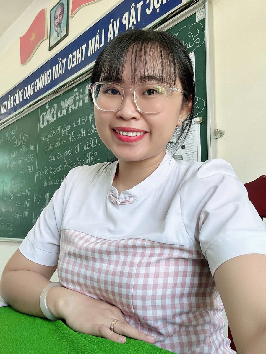 Cựu SV Hoàng Ngân