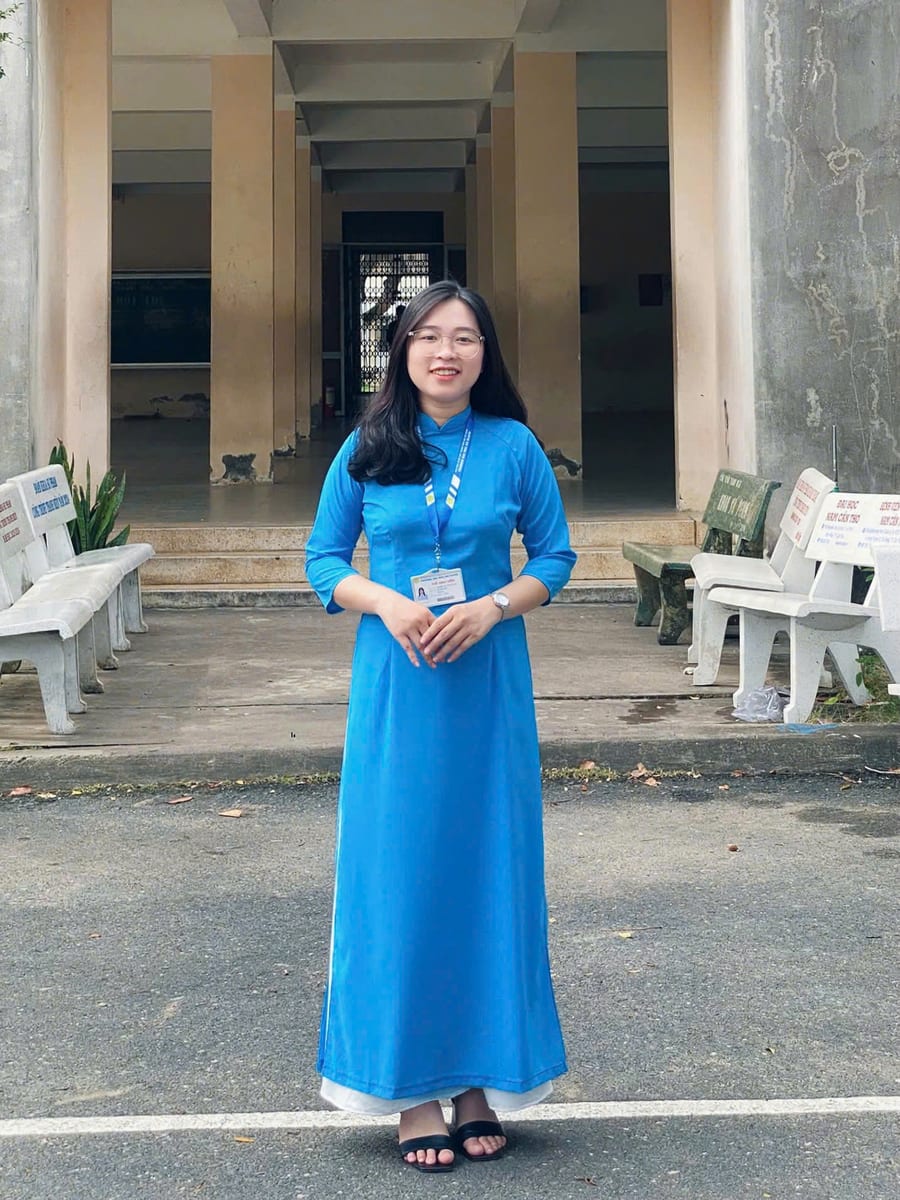 Cựu SV Thúy Huyên